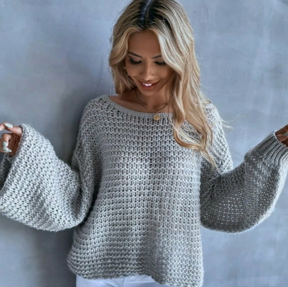 Womens oversized cropped sweater - Picture 3 of 4